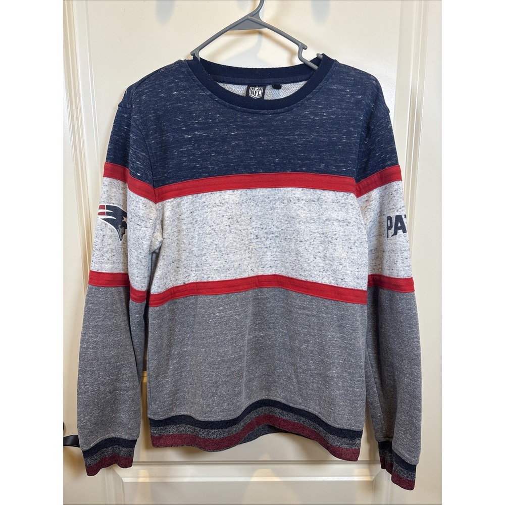 NFL Team Apparel New England Patriots Size Small Crewneck Sweatshirt AFC East